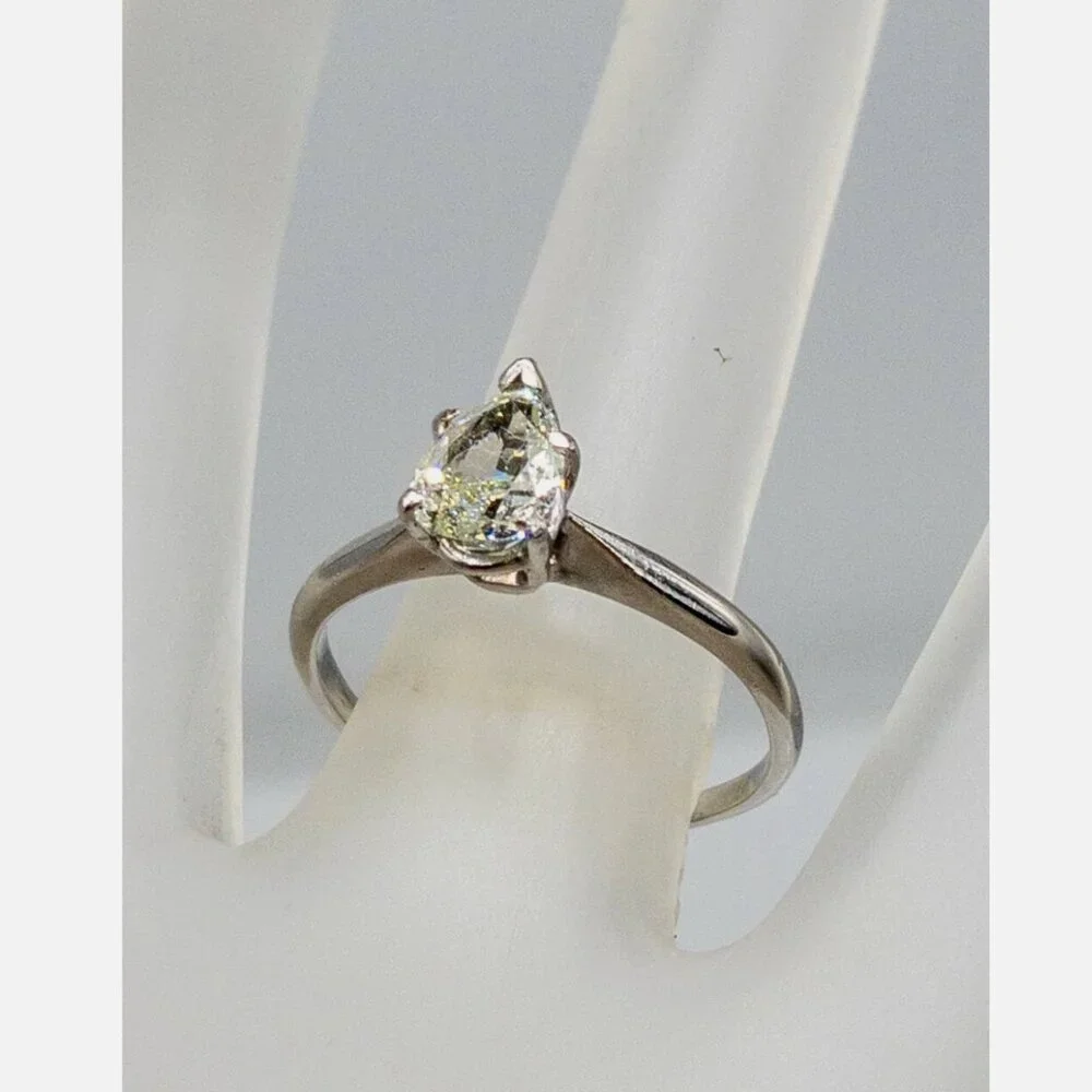 1ct Pear Cut SI1 J Diamond Platinum Wedding Ring